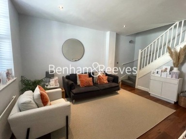 Bagleys Lane, London - SW6 view 1