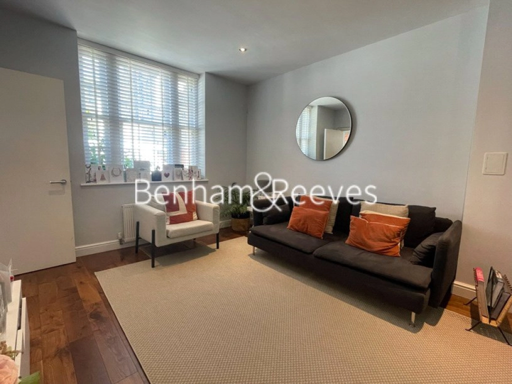 3 bedrooms apartments/flats for sale in Bagleys Lane, London - SW6 view 14