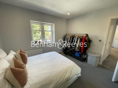 Bagleys Lane, London - SW6 view 16