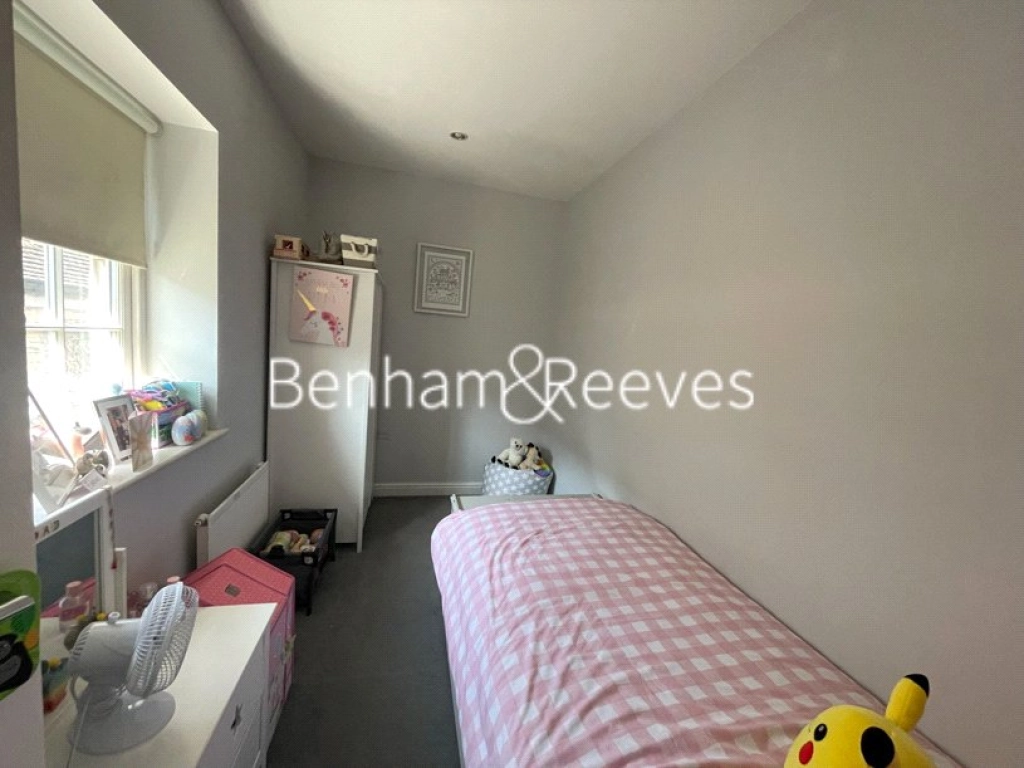 3 bedrooms apartments/flats for sale in Bagleys Lane, London - SW6 view 18