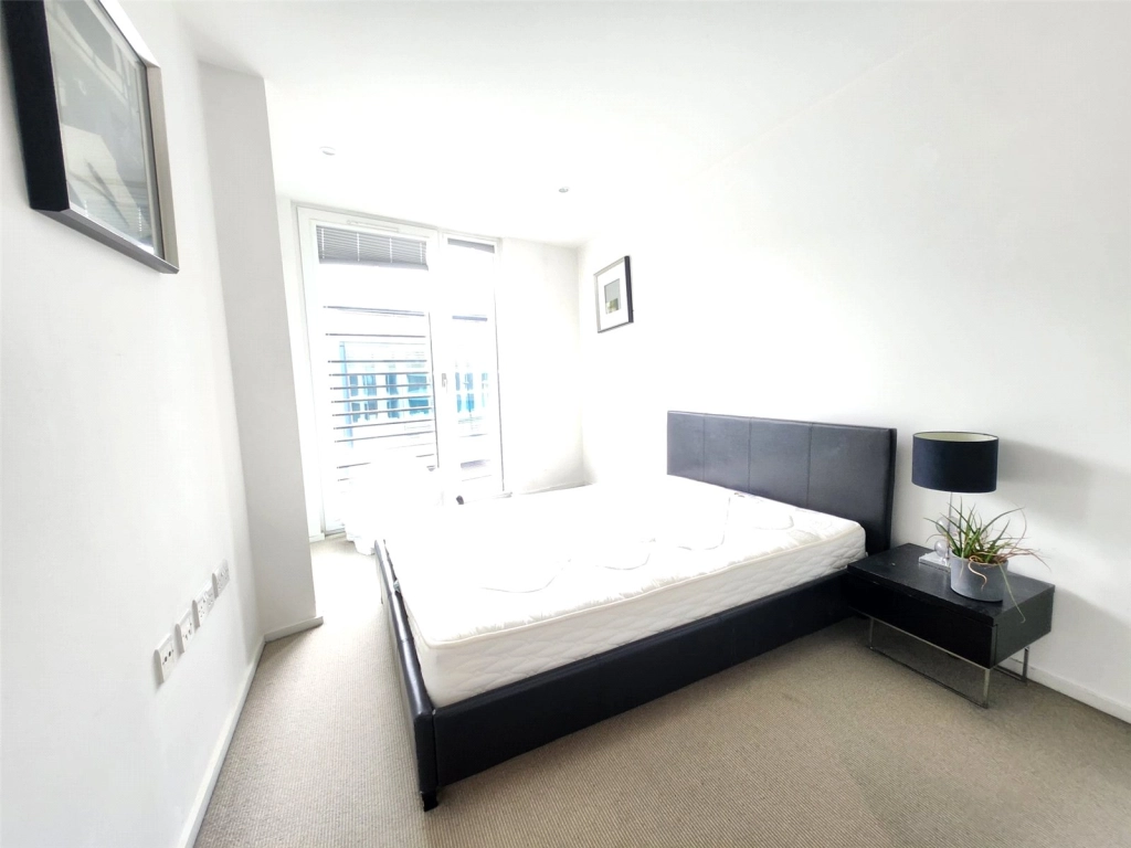 2 bedrooms apartments/flats for sale in Buckhold Road, London - SW18 view 8