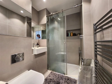 Buckhold Road, London - SW18 view 9
