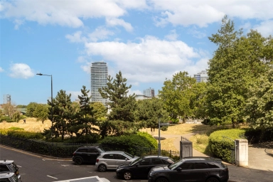William Morris Way, London - SW6 view 5