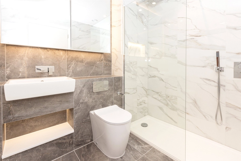 2 bedrooms apartments/flats for sale in William Morris Way, London - SW6 view 10
