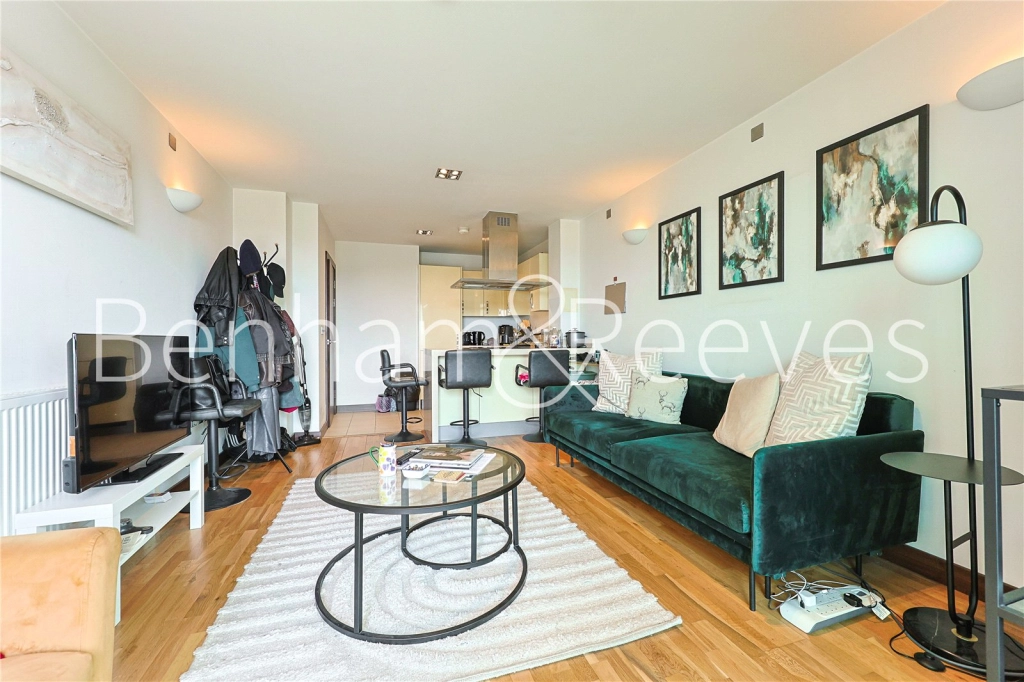 1 bedroom apartments/flats for sale in Bridges Court Road, London - SW11 view 3