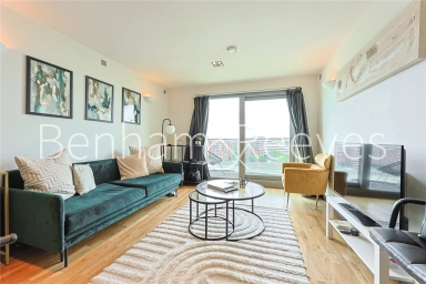 Bridges Court Road, London - SW11 view 1