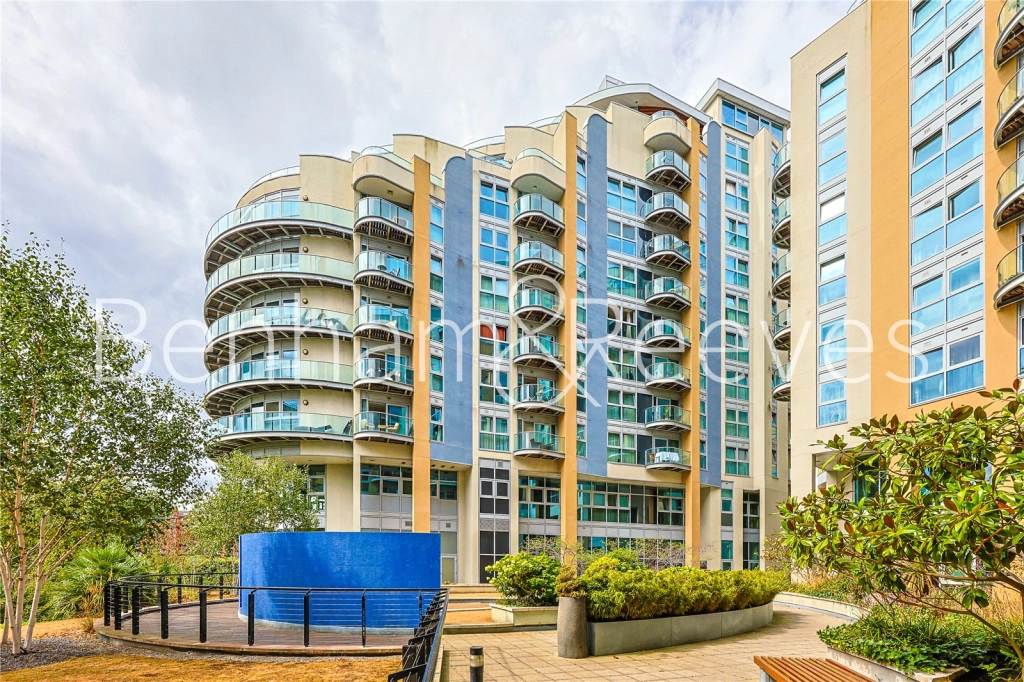 1 bedroom apartments/flats for sale in Bridges Court Road, London - SW11 view 12