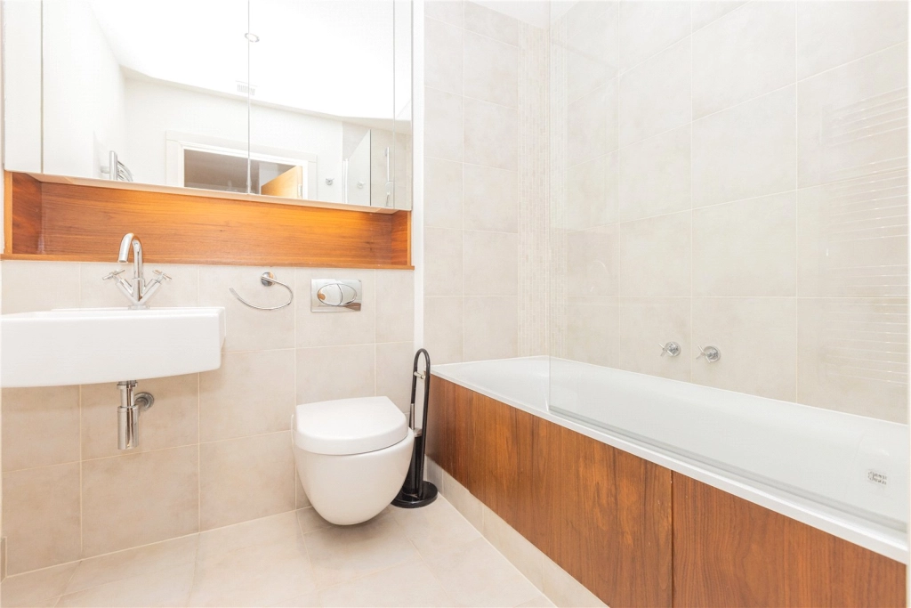 2 bedrooms apartments/flats for sale in Lensbury Avenue, London - SW6 view 9