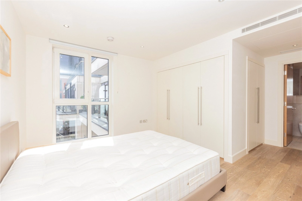 2 bedrooms apartments/flats for sale in Lensbury Avenue, London - SW6 view 13