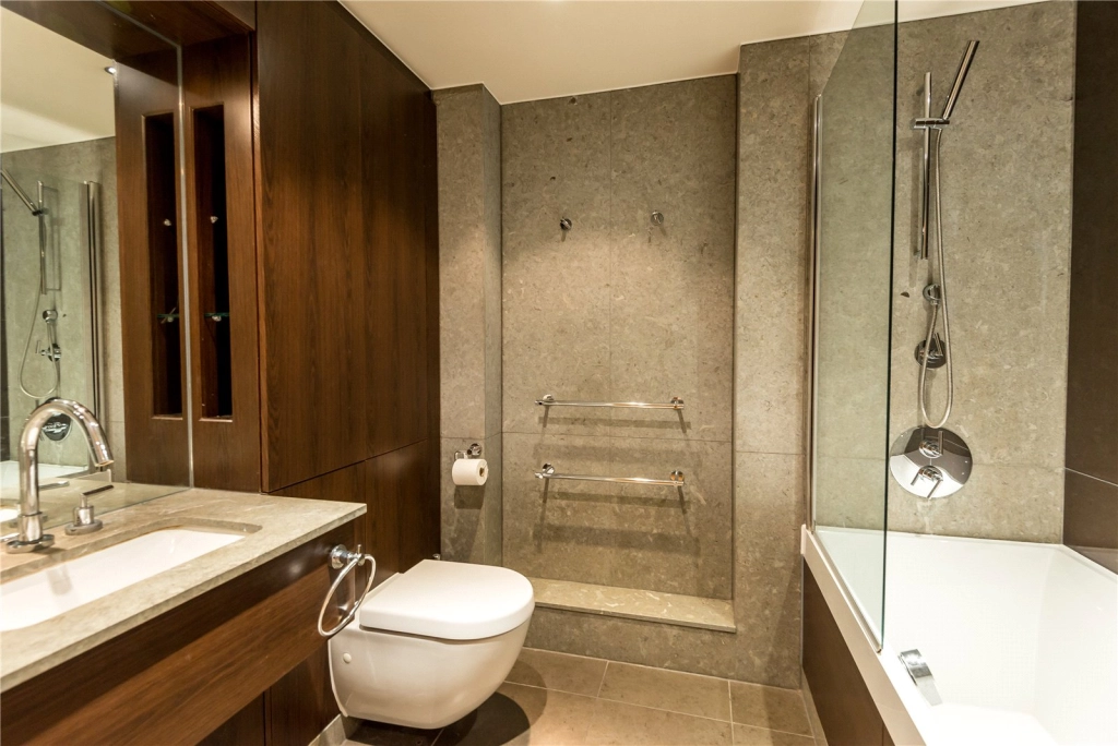 2 bedrooms apartments/flats for sale in Park Street, London - SW6 view 4