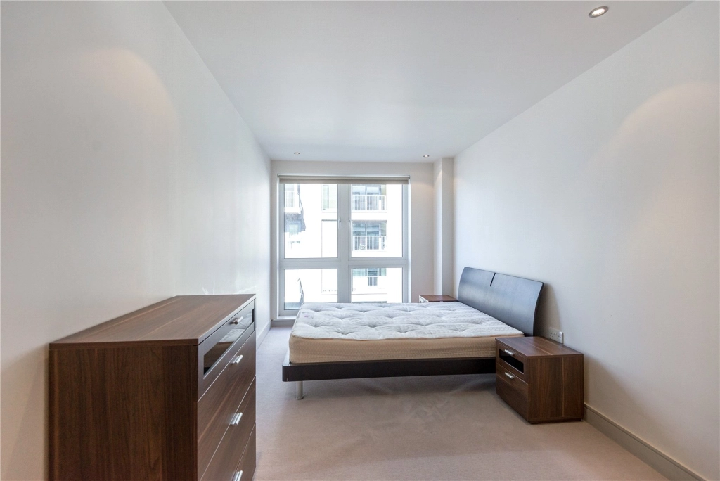2 bedrooms apartments/flats for sale in Park Street, London - SW6 view 7