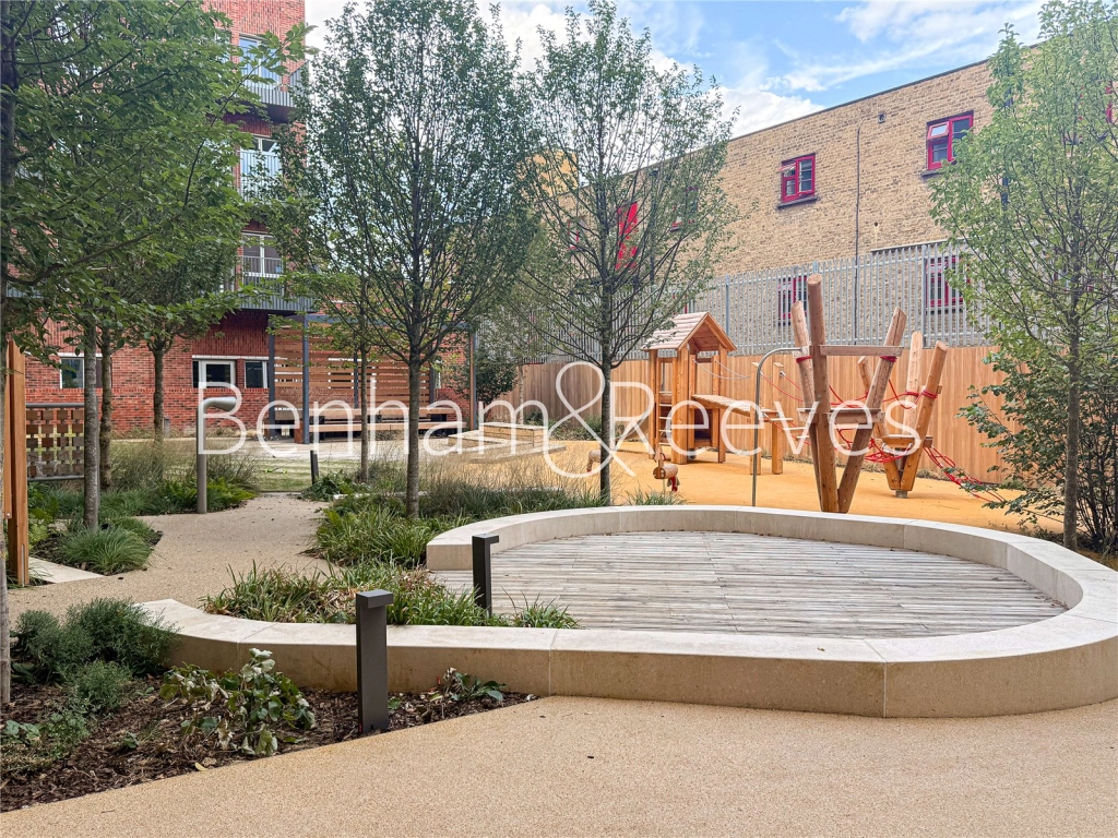 1 bedroom apartments/flats for sale in One Clapham, 2 Monarch Square - SW11 view 16
