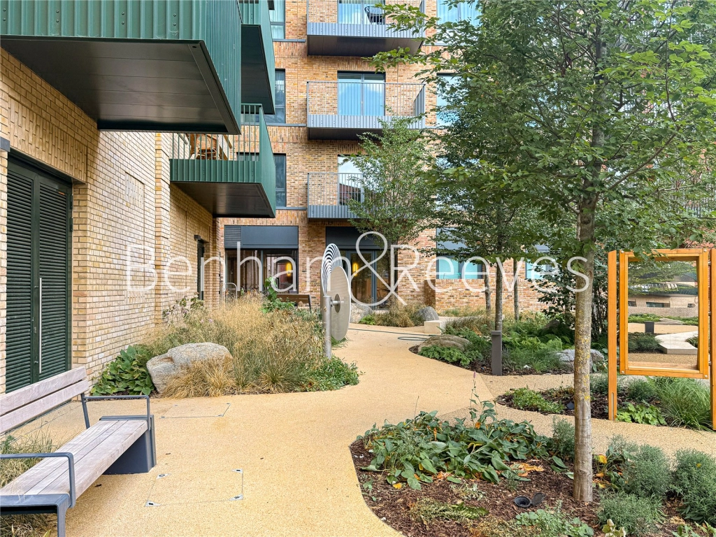 1 bedroom apartments/flats for sale in One Clapham, 2 Monarch Square - SW11 view 17