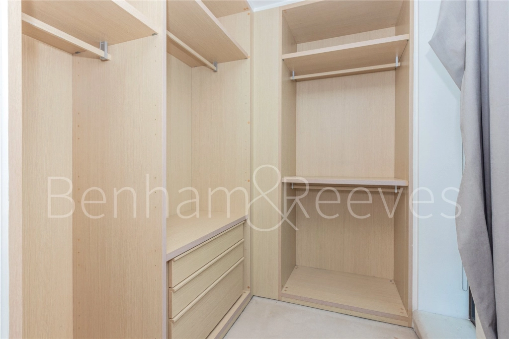 2 bedrooms apartments/flats for sale in Lots Road, London - SW10 view 25
