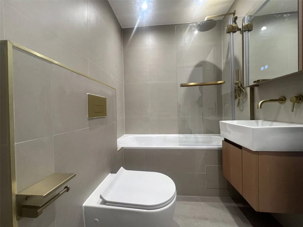 2 bedrooms apartments/flats for sale in Durnsford Road, London - SW19 view 6