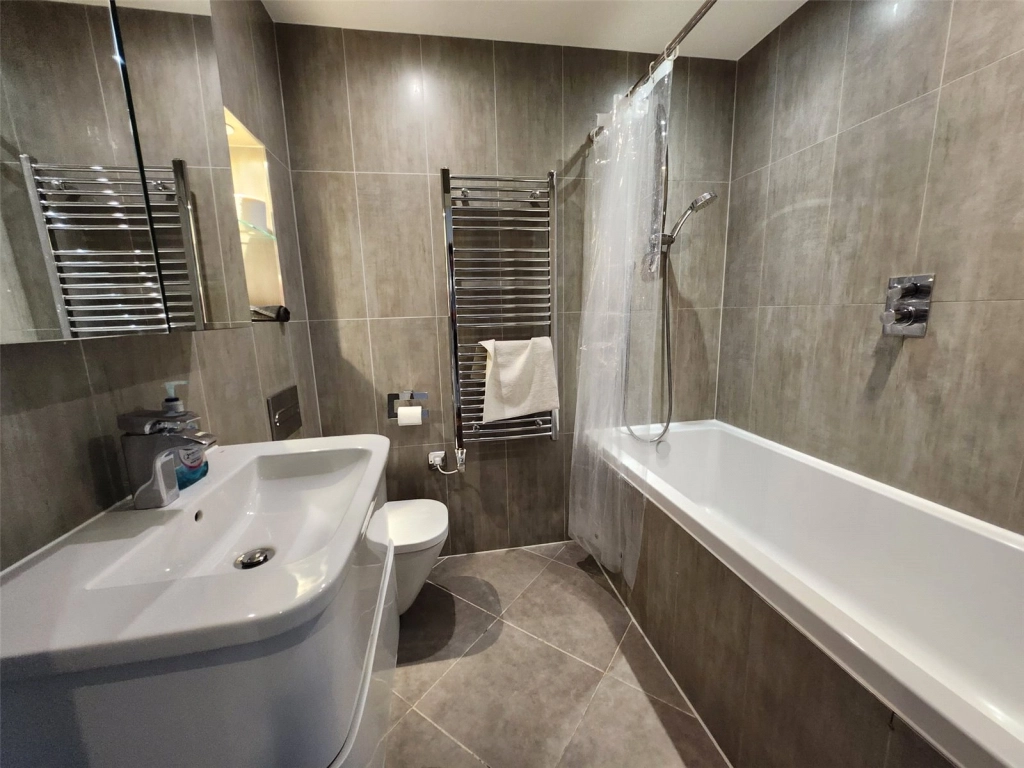 Studio apartments/flats for sale in Holman Road, London - SW11 view 4