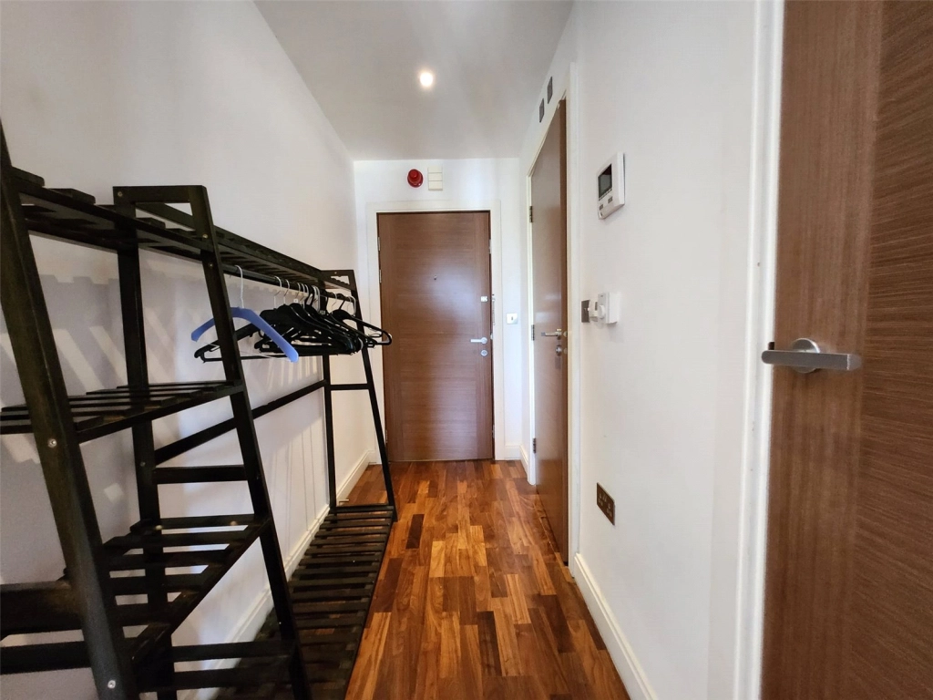 Studio apartments/flats for sale in Holman Road, London - SW11 view 7