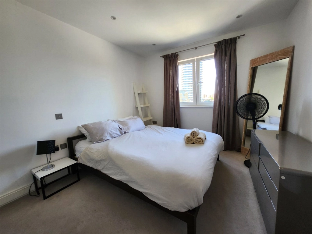 Studio apartments/flats for sale in Holman Road, London - SW11 view 5