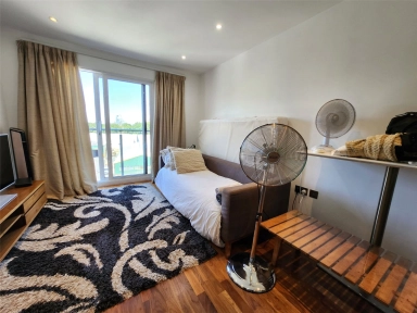Holman Road, London - SW11 view 1