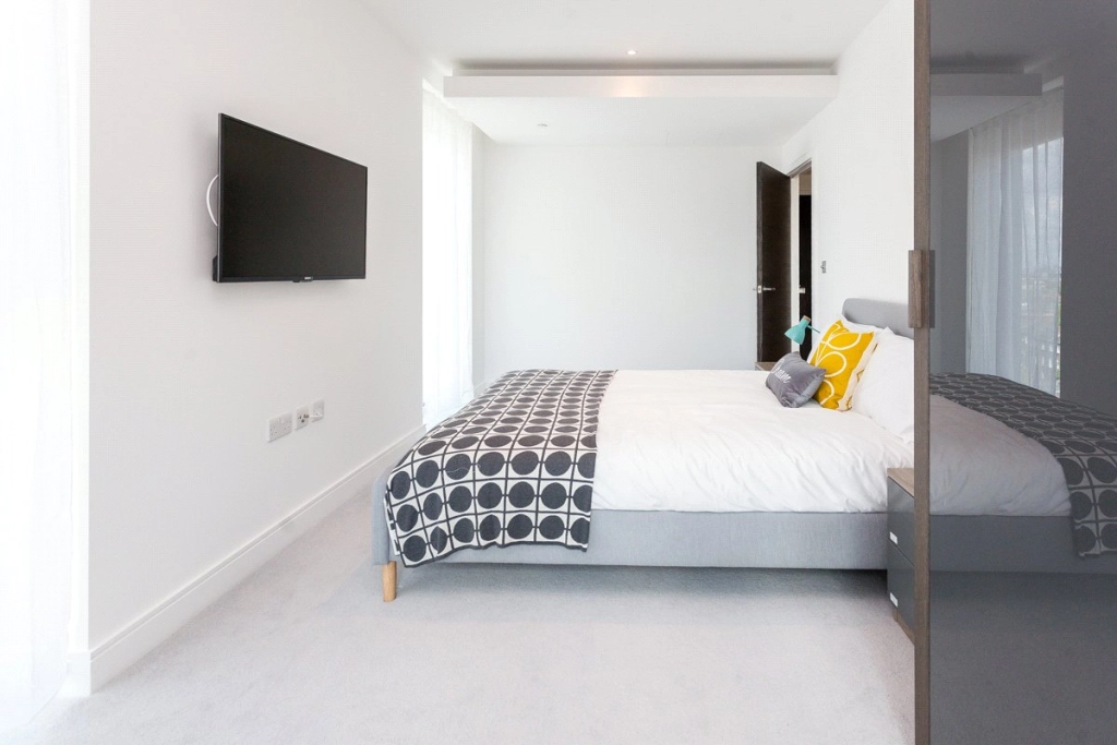 2 bedrooms apartments/flats for sale in Beadon Road, London - W6 view 5