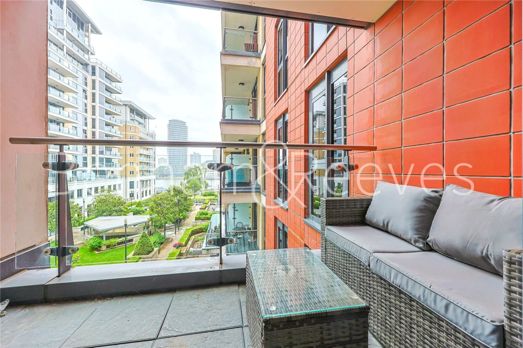 2 bedrooms apartments/flats for sale in Lensbury Avenue, London - SW6 view 5