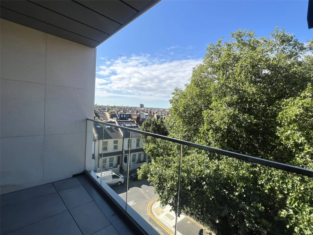 1 bedroom apartments/flats for sale in Winslow Road, London - W6 view 9