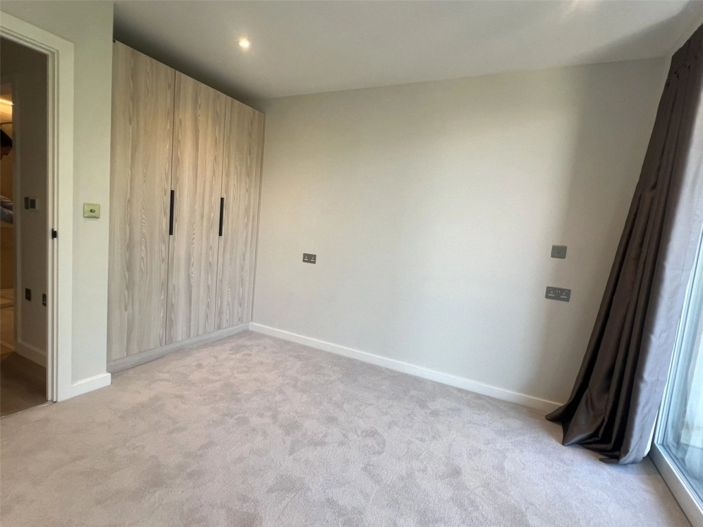 1 bedroom apartments/flats for sale in Winslow Road, London - W6 view 6