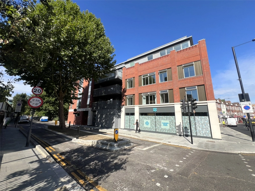 1 bedroom apartments/flats for sale in Winslow Road, London - W6 view 3