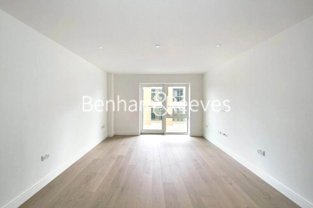 2 bedrooms apartments/flats for sale in Lochaline Street, London - W6 view 2