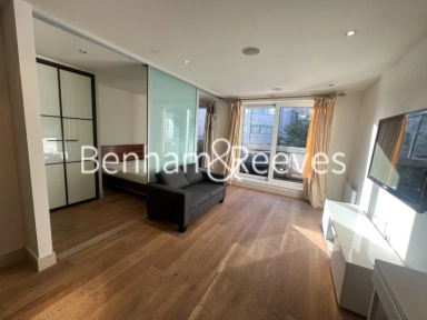 Townmead Road, London - SW6 view 1