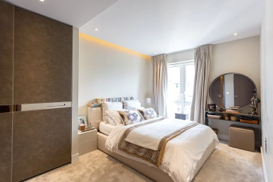 Parr's Way, Hammersmith - W6 view 5