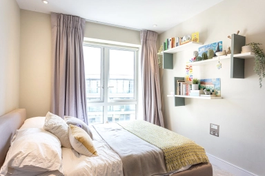 Parr's Way, Hammersmith - W6 view 6