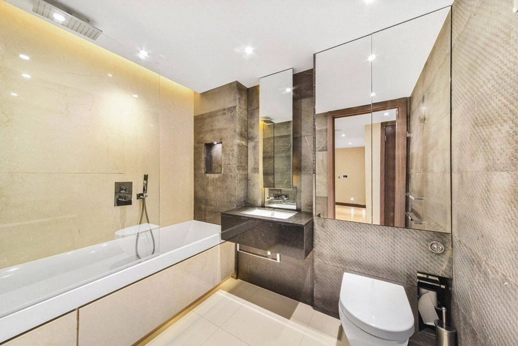 2 bedrooms apartments/flats for sale in Parr's Way, Hammersmith - W6 view 7