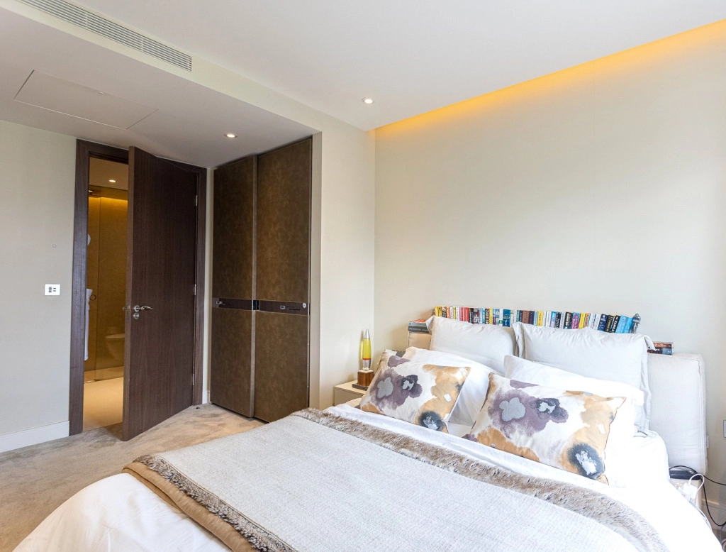 2 bedrooms apartments/flats for sale in Parr's Way, Hammersmith - W6 view 12