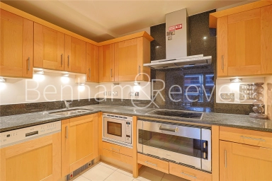 The Boulevard, Imperial Wharf, London - SW6 view 16