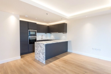 Park Street, London - SW6 view 7