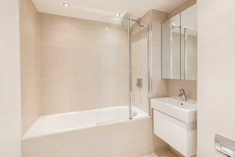 1 bedroom apartments/flats to sale in Bonchurch Road, North Kensington-image 7