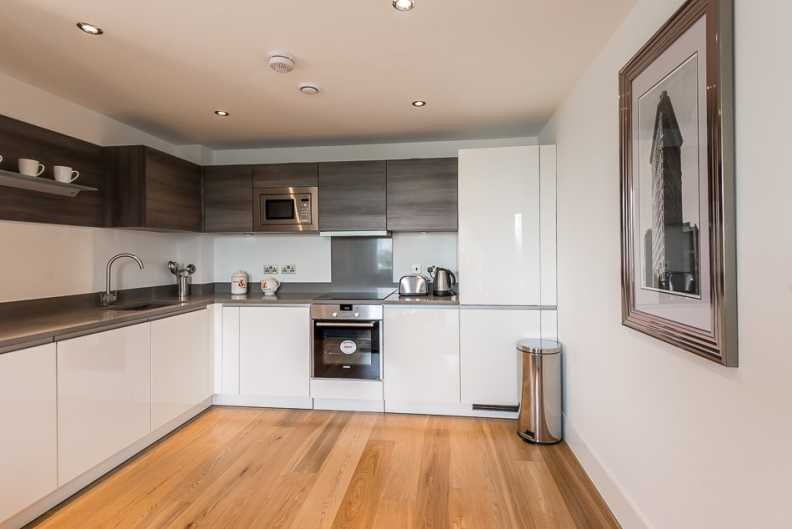 1 bedroom apartments/flats to sale in Bonchurch Road, North Kensington-image 4