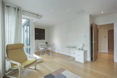 Beckford Close, Warwick Road - W14 view 10