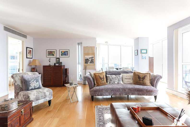 3 bedrooms apartments/flats to sale in Berkeley Tower, 48 Westferry Circus, Canary Wharf-image 11