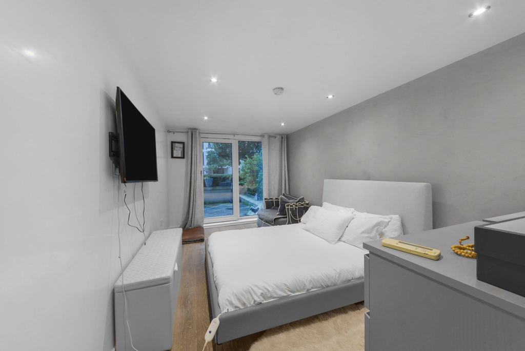 2 bedrooms apartments/flats for sale in Lensbury Avenue, Imperial Wharf - SW6 view 13