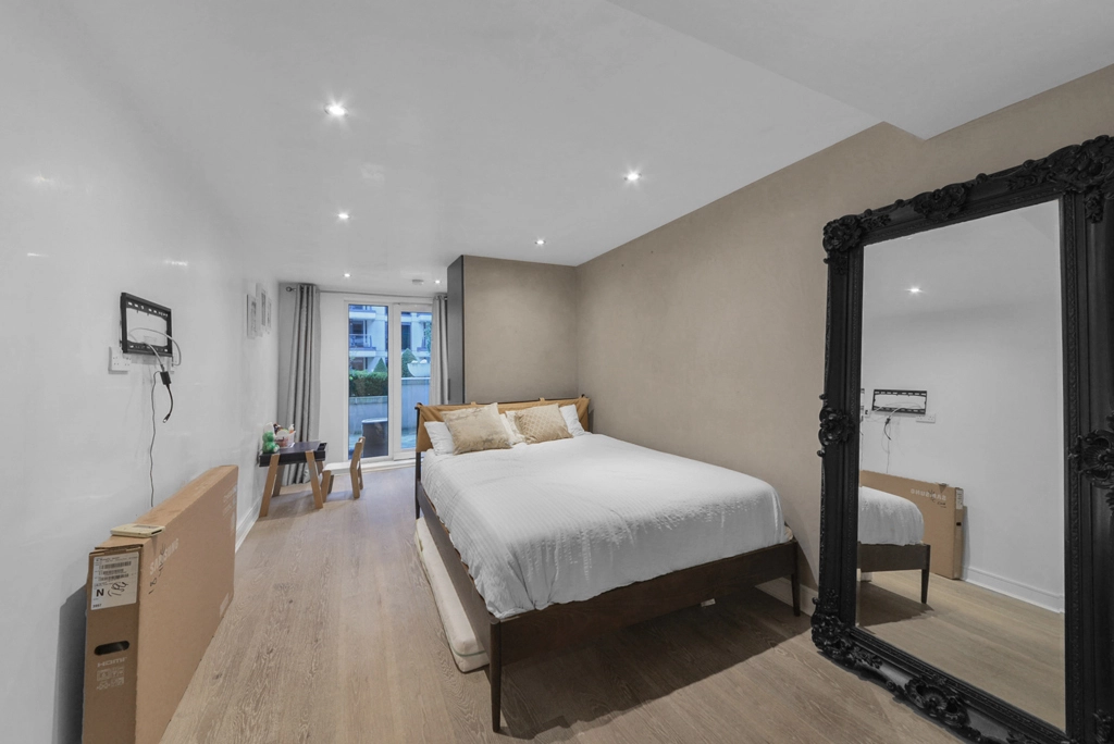 2 bedrooms apartments/flats for sale in Lensbury Avenue, Imperial Wharf - SW6 view 6