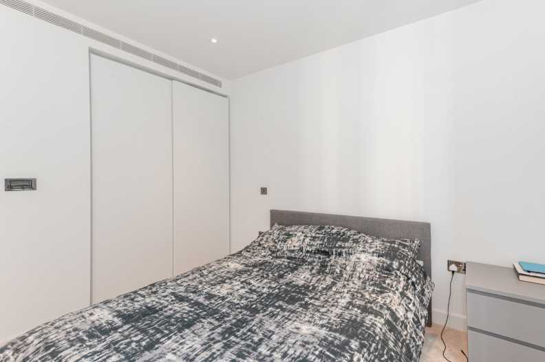 1 bedroom apartments/flats to sale in Fountain Park Way, Shepherd's Bush-image 10