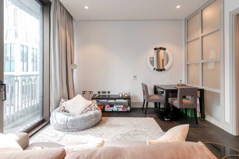 Studio apartments/flats to sale in Victoria Street, Westminster-image 14