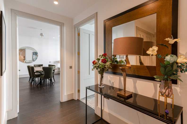 1 bedroom apartments/flats to sale in Victoria Street, Westminster-image 7