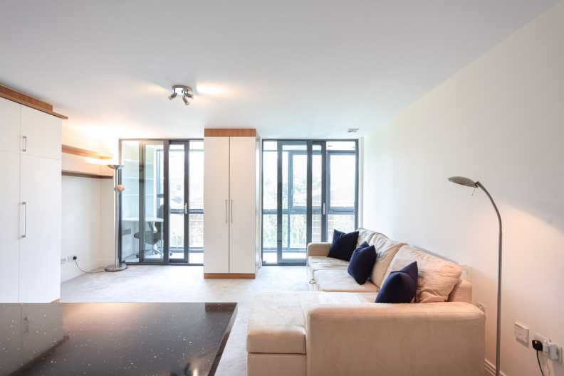 Studio apartments/flats to sale in Sheldon Square, Paddington-image 15