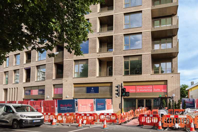 Studio apartments/flats to sale in Kennington Lane, Oval Village, Kennington-image 11