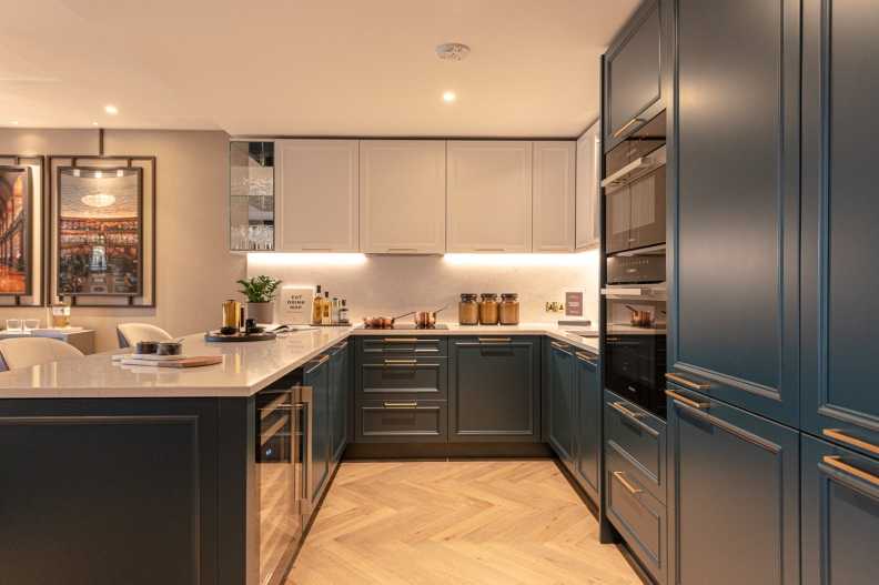 3 bedrooms apartments/flats to sale in Chelsea Creek, Fulham-image 10