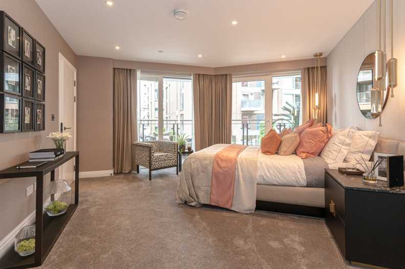 3 bedrooms apartments/flats to sale in Chelsea Creek, Fulham-image 16