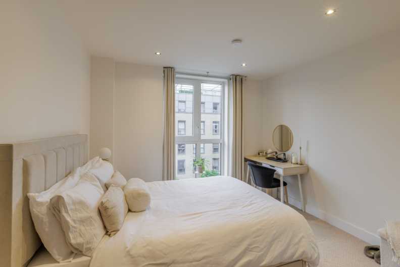 3 bedrooms apartments/flats to sale in Lensbury Avenue, Imperial Wharf-image 13